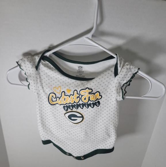 4 Green Bay Packers NFL Team Infant Girls Onesies - Picture 3 of 6